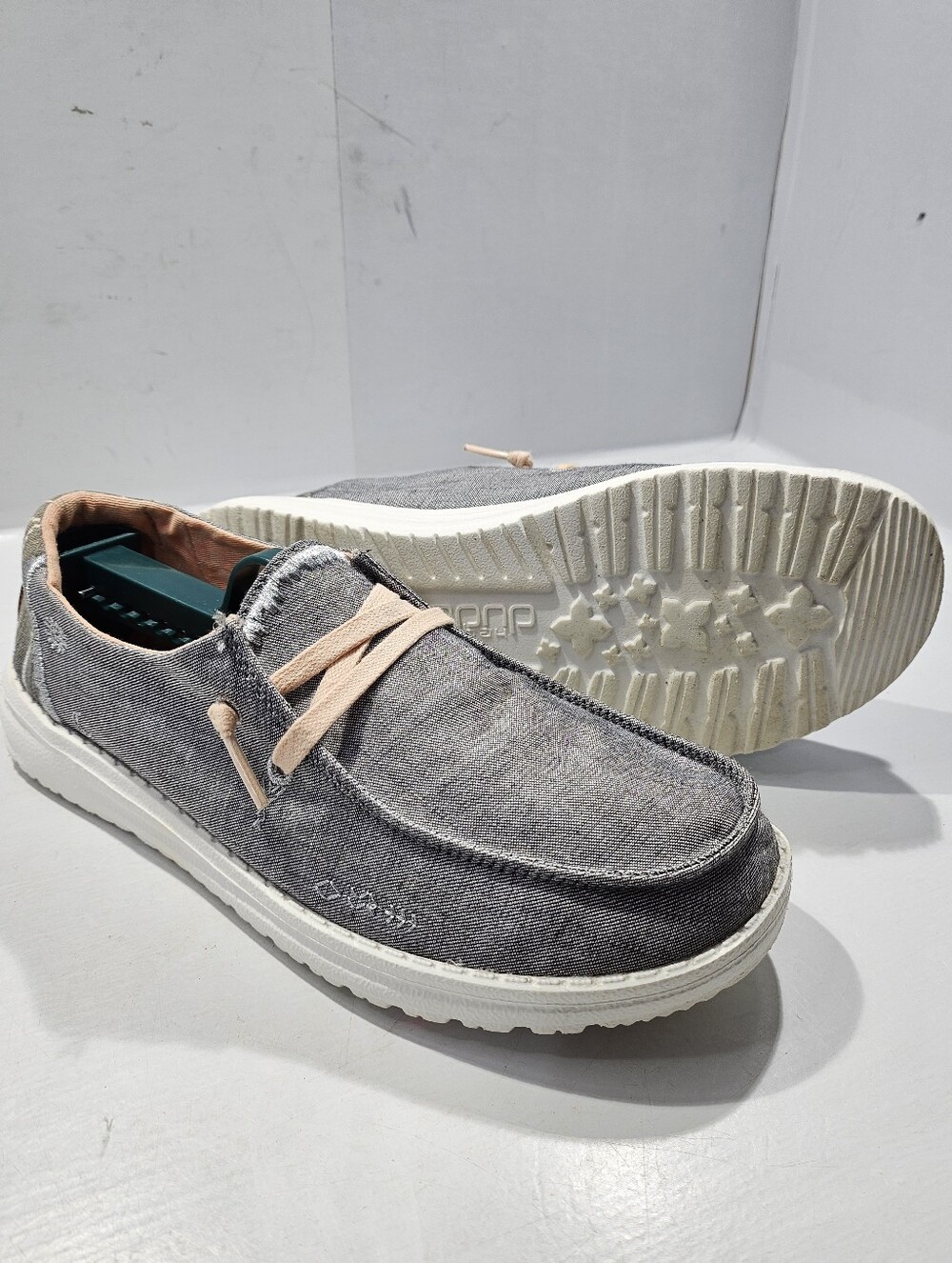 HEY DUDE WENDY BOHO GREY LOAFER SHOES WOMEN SIZE 7